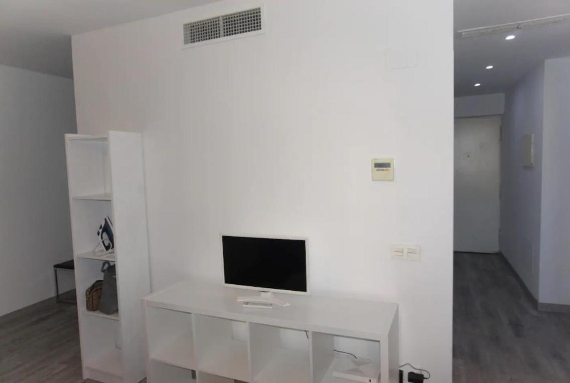 Estudio En Plaza Vara Del Rey Madrid Eksteriør billede